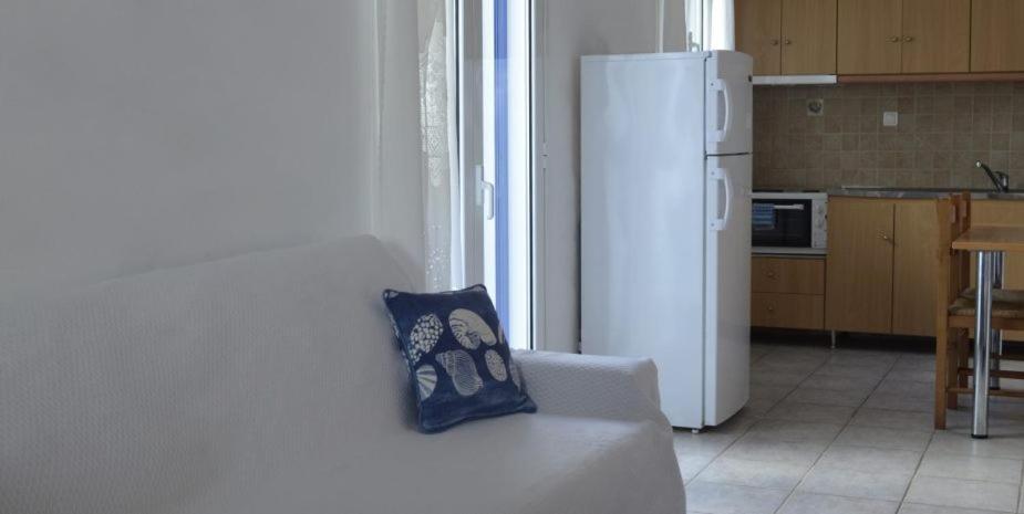 Almira Apartment Kionia