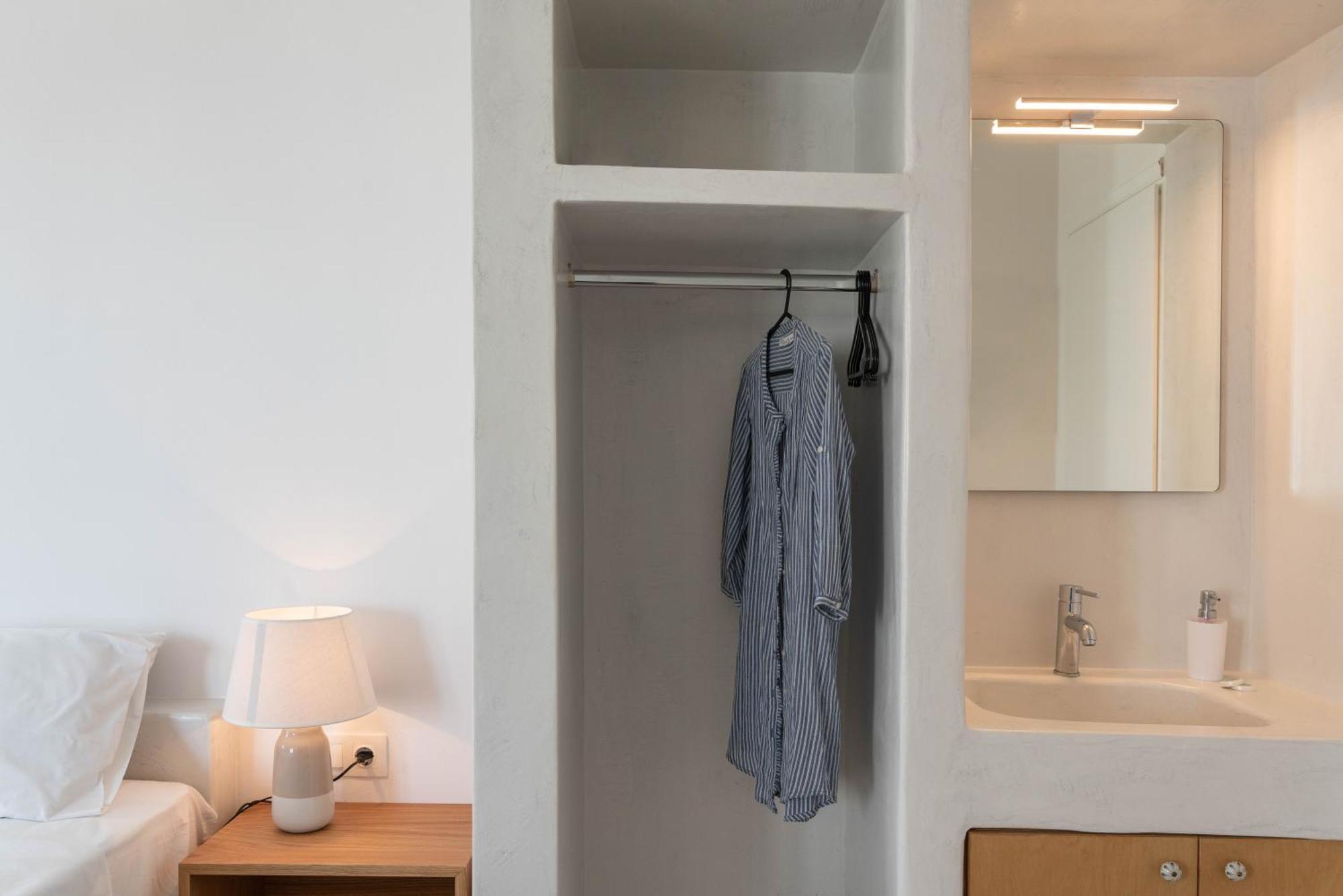 Apartment Almira Kionia